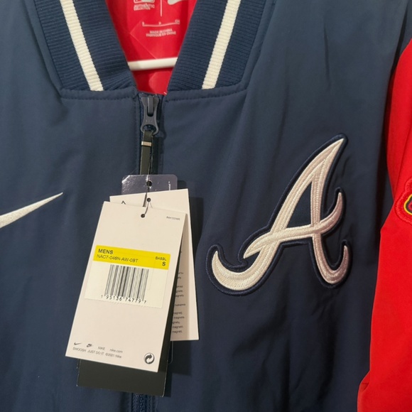 Atlanta Braves Nike Jacket - Picture 2 of 5